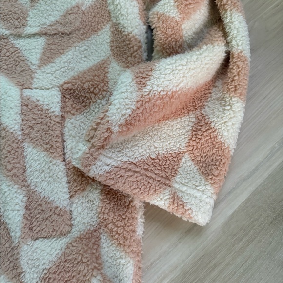 Billabong Pink and Cream Teddy Jacket - Picture 3 of 5